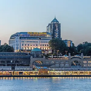 Hotell Hafen, Hamburg-Harburg