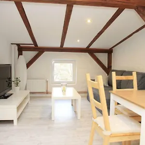 Lägenhet Gemuetliche Dachgeschosswohnung Mit Altbaucharme, Lübeck